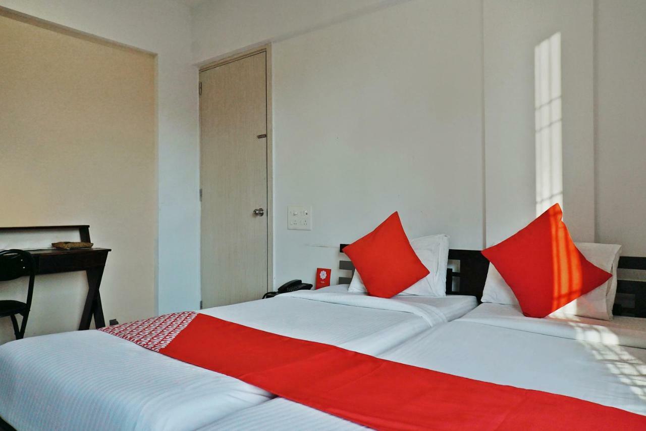 Oyo 12227 Hotel Resonare Baner Púna Exteriér fotografie